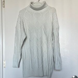 Cozy Turtleneck Cable Knit Sweater - White